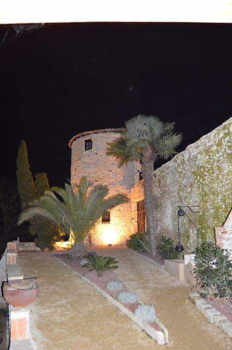 Saint-Sever  Tour Medievale Fortifiee Entierement Restaure מראה חיצוני תמונה